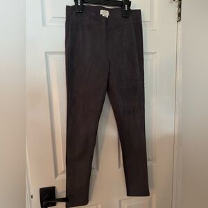 Mud Pie Faux Suede Legging
Size Small